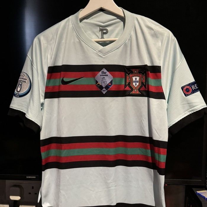 JERSEY PORTUGAL AWAY EURO 2020 ORIGINAL SIZE MEDIUM