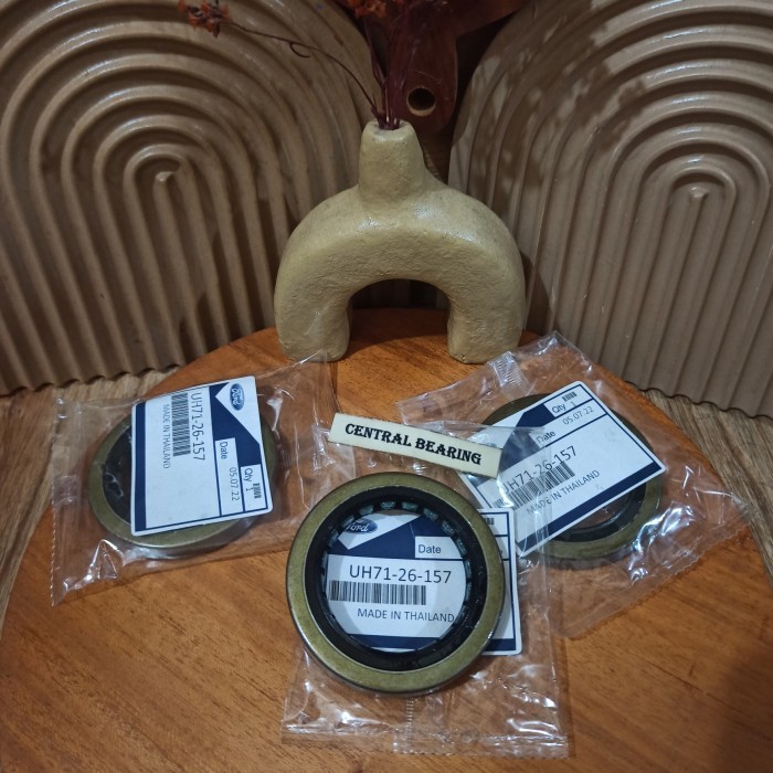 OIL SEAL OLI SEAL RODA BELAKANG LUAR FORD RANGER