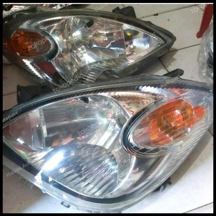 DISKON HEADLAMP LAMPU DEPAN TOYOTA AVANZA VVTI 2010 ORIGINAL SEPASANG 