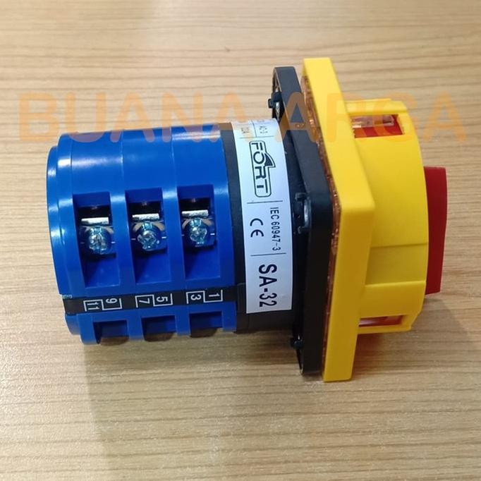 

Rotary Switch / Change over switch 3P SA-32-3-3, 32A ON OFF ON