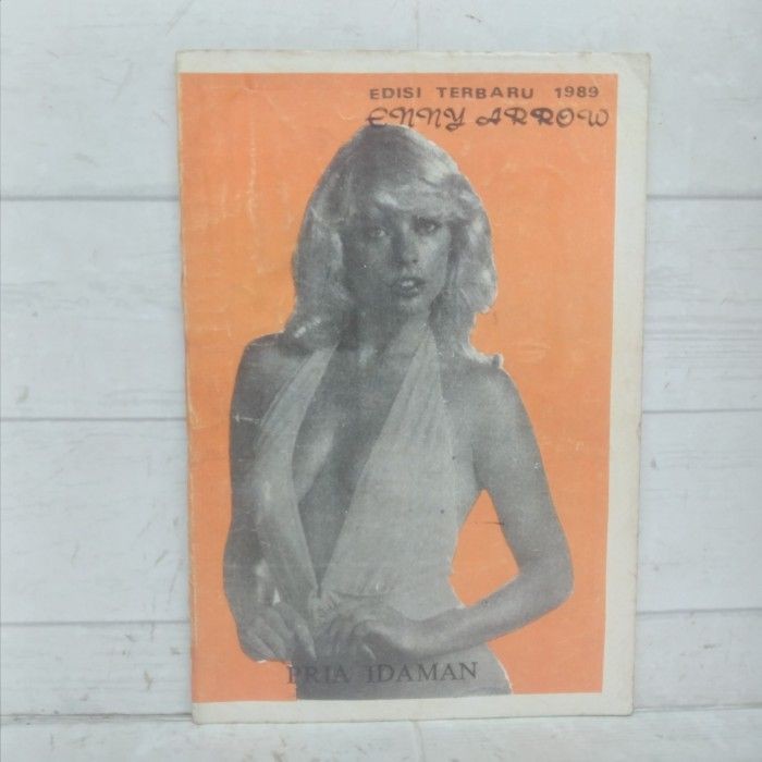 Enny Arrow Pria Idaman BUKU Langka