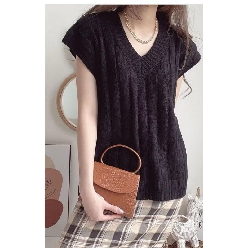 Vest Outer Rompi Rajut Wanita Tanpa Lengan Premium Tebal - Hitam