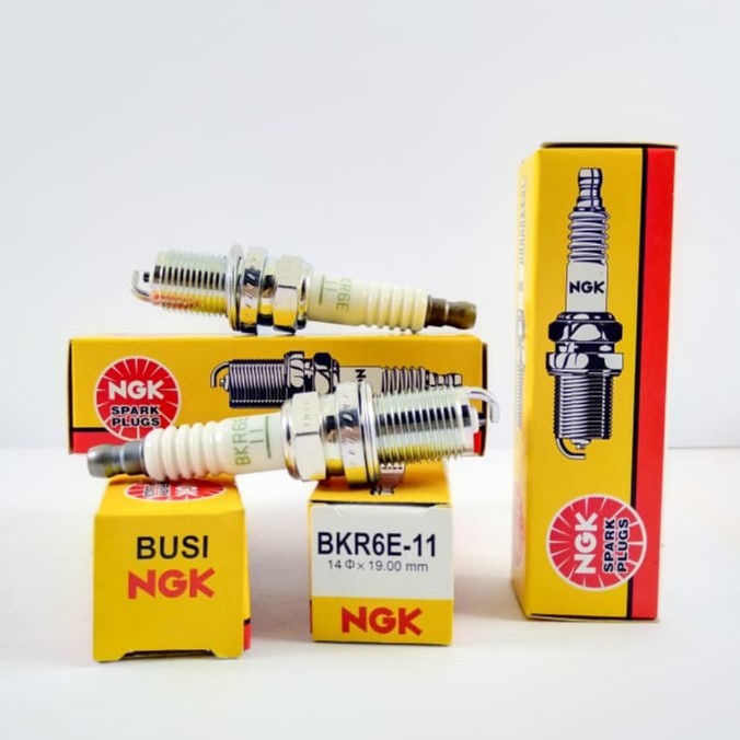 BUSI MOBIL DAIHATSU FEROZA/ TARUNA , BKR 6 E-11..BY NGK