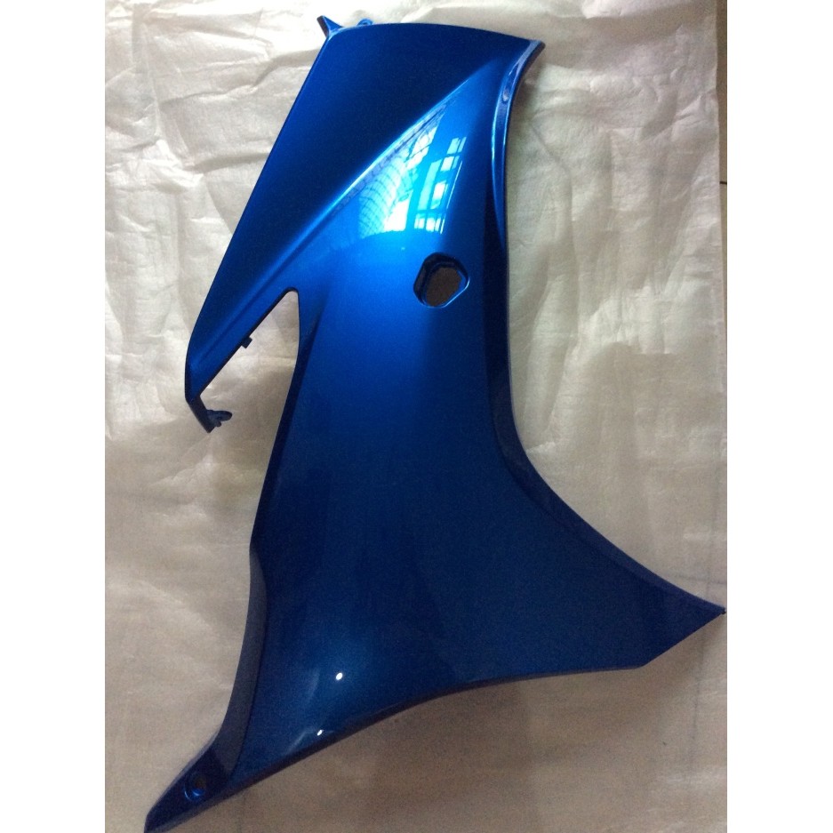 Fairing Crowling Atas Sebelah Kanan Suzuki Gsx R 150 Warna Biru