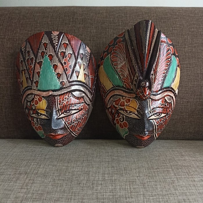 Hiasan dinding Topeng kayu Rama dan Shinta warna biru