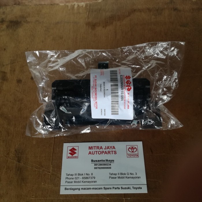 Handle Handel Pintu Bagasi Ertiga Original