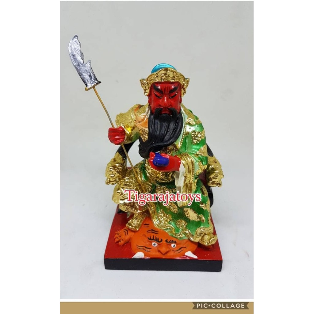 Patung Dewa Kwan Kong Duduk