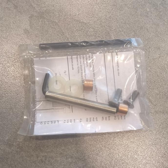 Baut SPINDLE original Triangel BromptonN bromie new