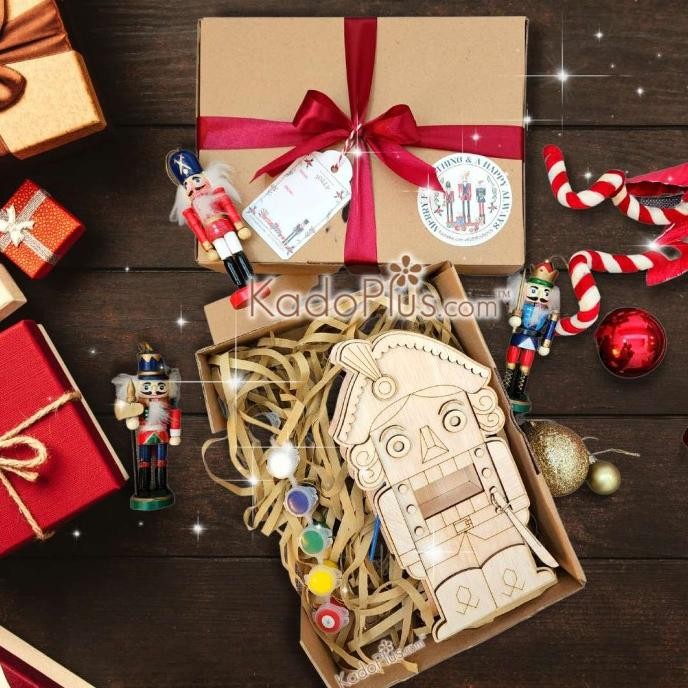 

PROMO CHRISTMAS HAMPER NATAL WOODEN NUTCRACKER COLORING KIT