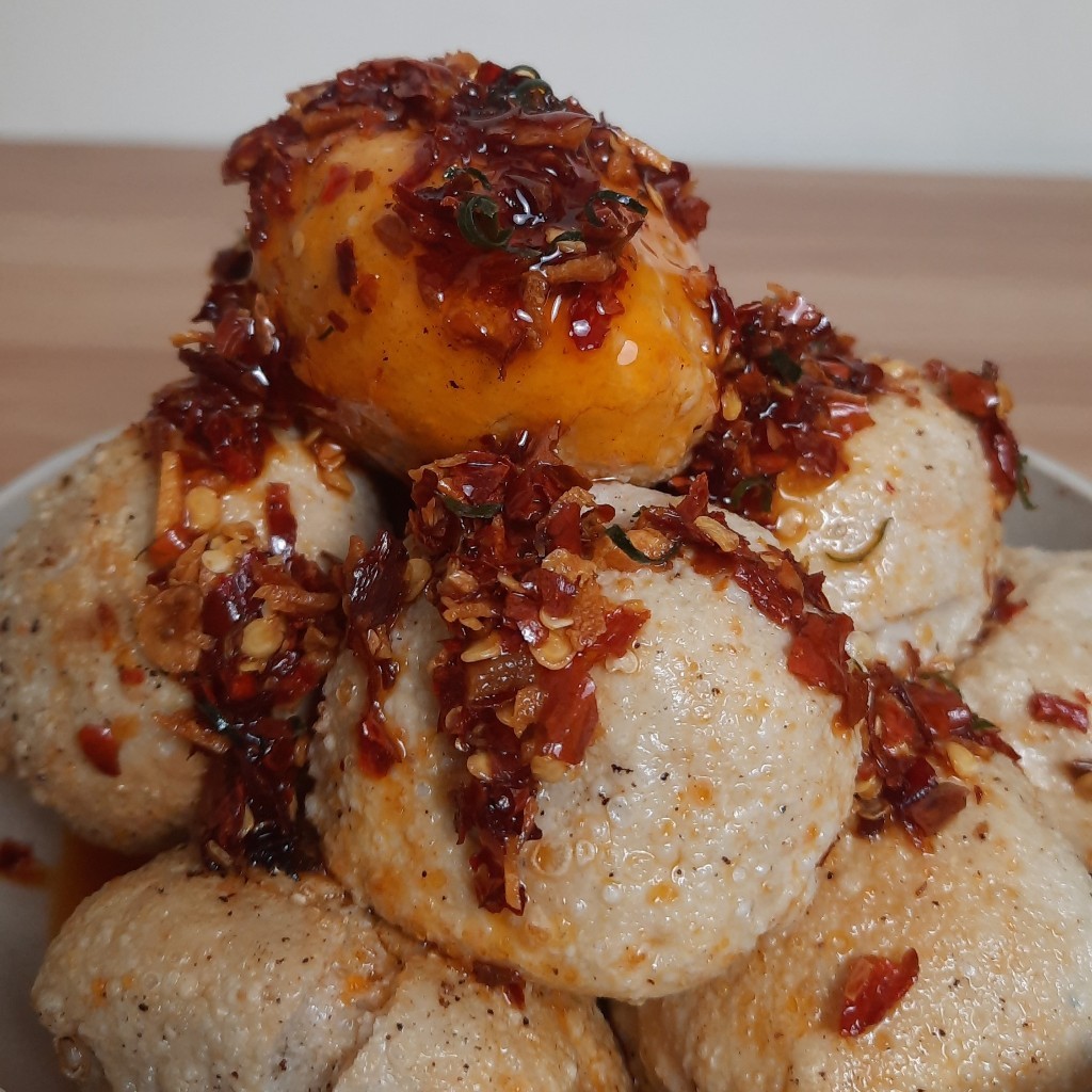 

[BELI 3 FREE CHILLI OIL] Basreng Mentah Chili Oil Isi 7 Baso - Basreng Chilo - Basreng Mentah Vakum