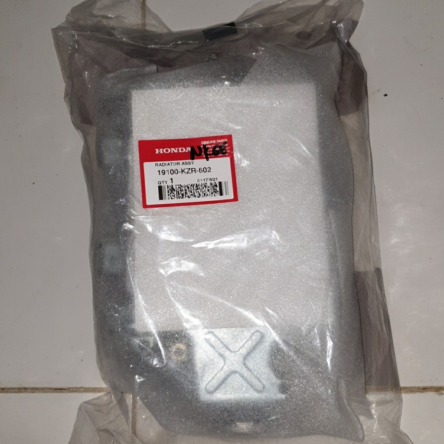 RADIATOR ASSY VARIO125 Fi 19100-KZR-602 ORIGINAL AHM