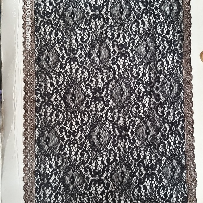 renda brukat hitam, orange, ungu muda, hitam harga per mtr.