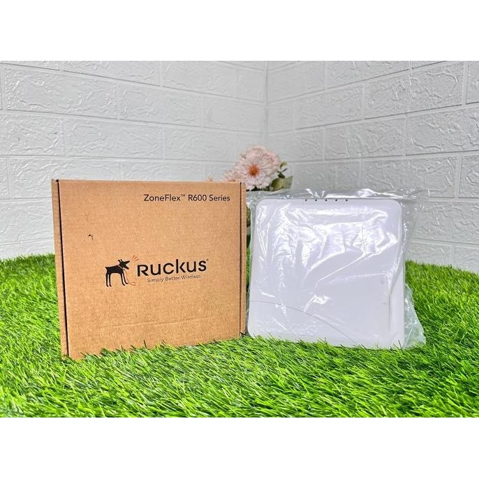 Ruckus ZoneFlex R600 Dual Band Wireless Access Point