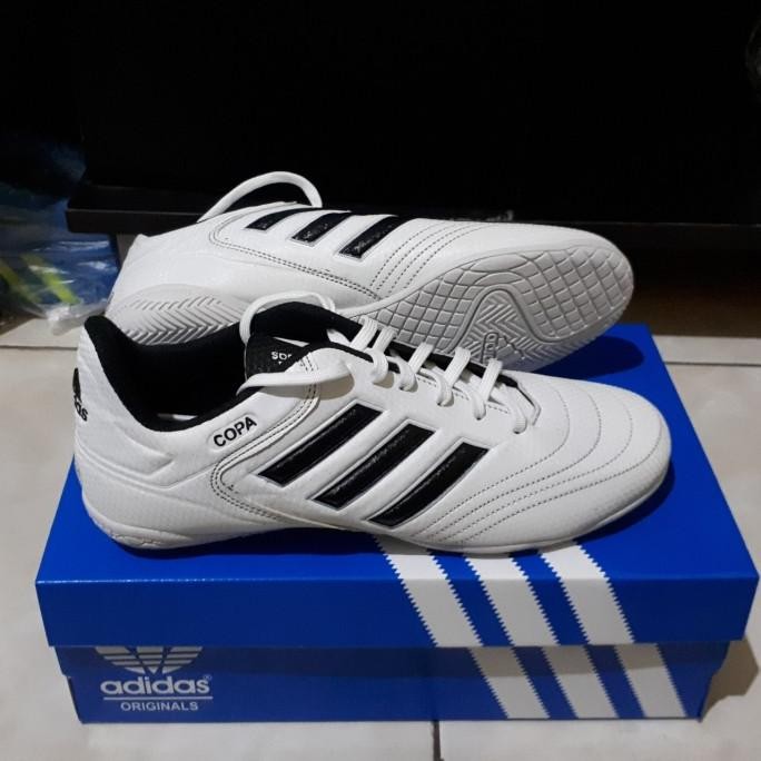 SEPATU FUTSAL ADIDAS COPA PUTIH LIS HITAM