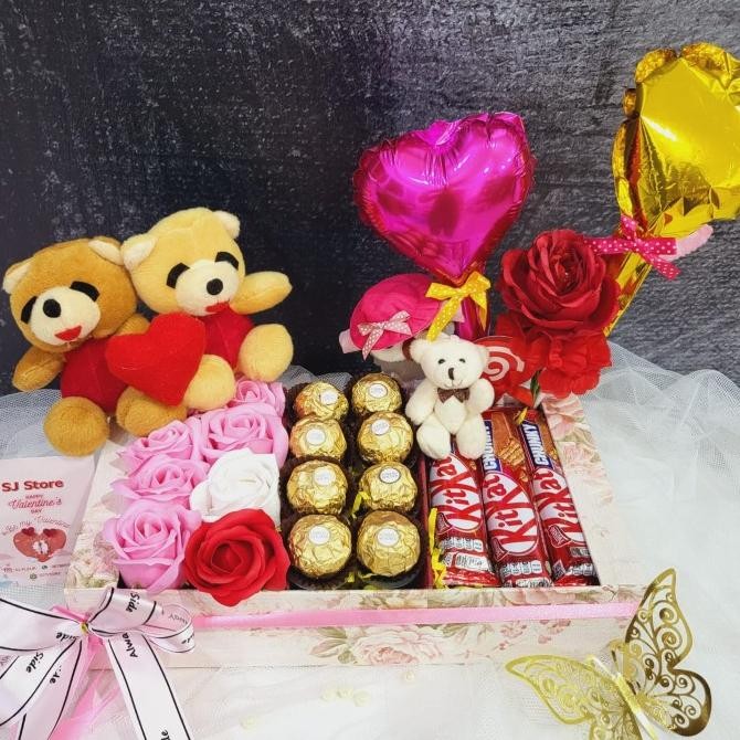 

Sale! Buket Bunga Sabun Box Hadiah Gift Set Valentines Day Coklat Boneka 019