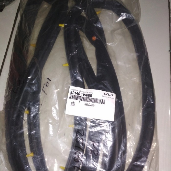 Karet Pintu Depan Kanan Kia All New Rio