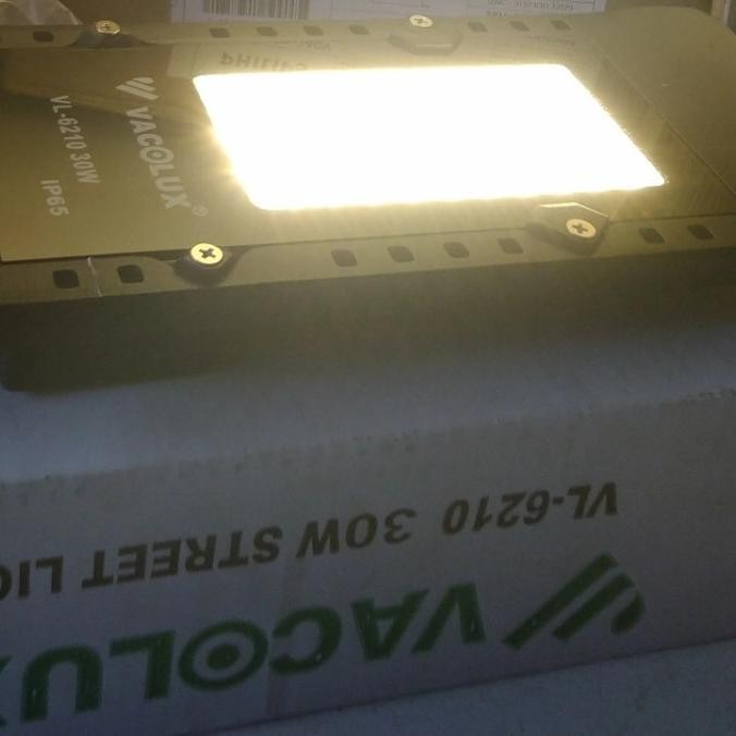 Vacolux Lampu PJU LED 30 Watt Street Light VL-6210