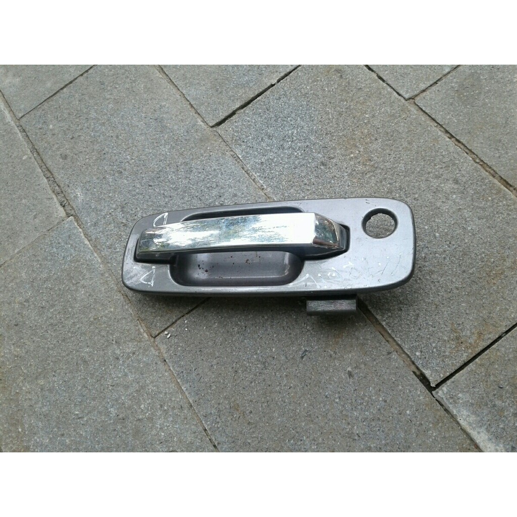 handle kanan depan RH Nissan X Trail T30 2005 ok