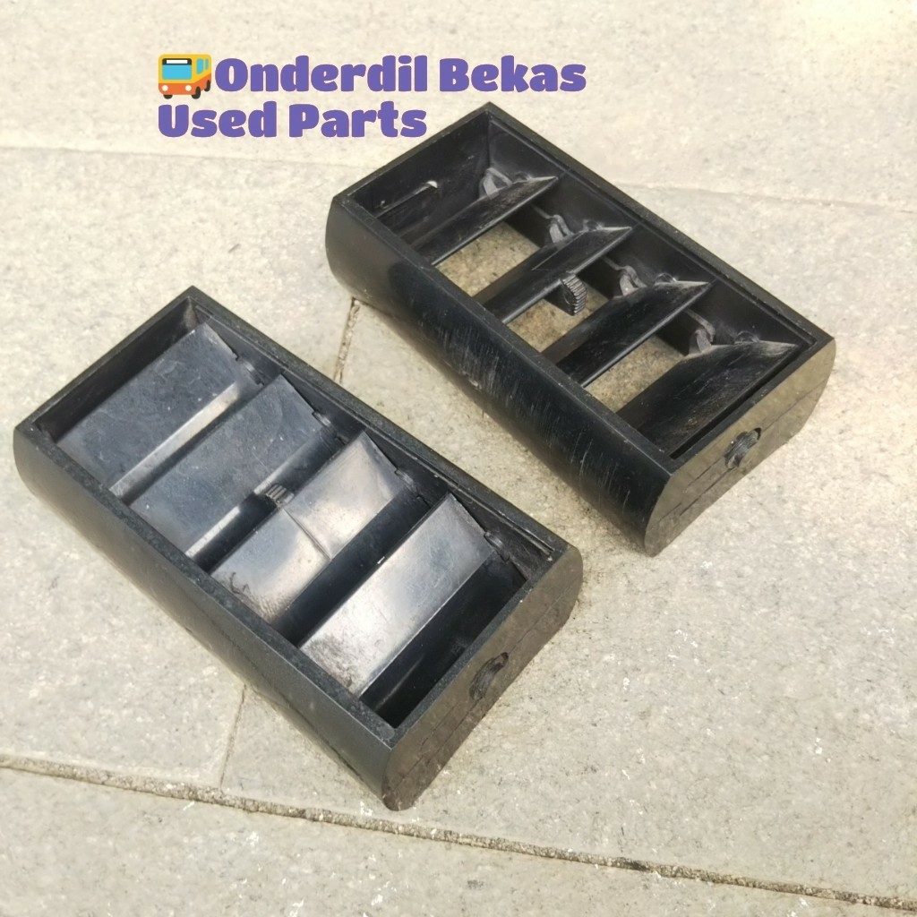 kisi ac tengah dekat asbak fiat 132 GLS automatic ori