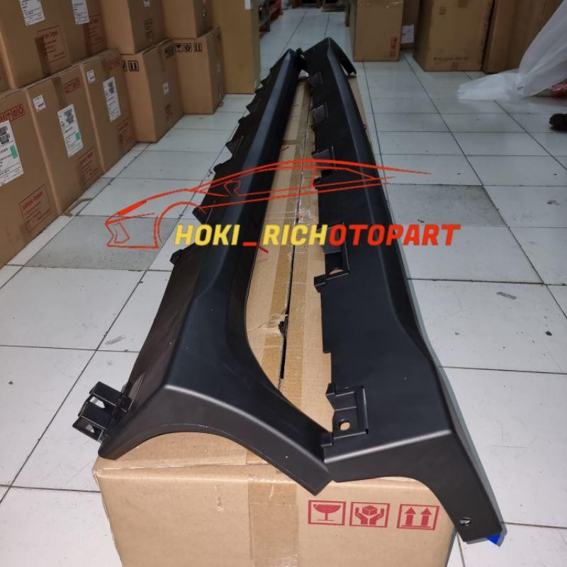 Side Skirt Bodykit Trisplang Innova Venturer Facelift Original 1Set