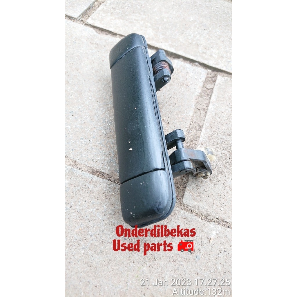 handle pintu luar kiri belakang mazda 323 Elite trendy