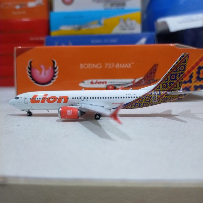 PROMO Lion Air 737 Max 8 PK-LQM Phoenix 1:400