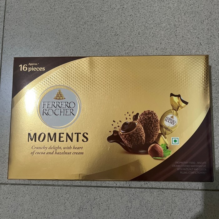 

Coklat FERRERO ROCHER MOMENT