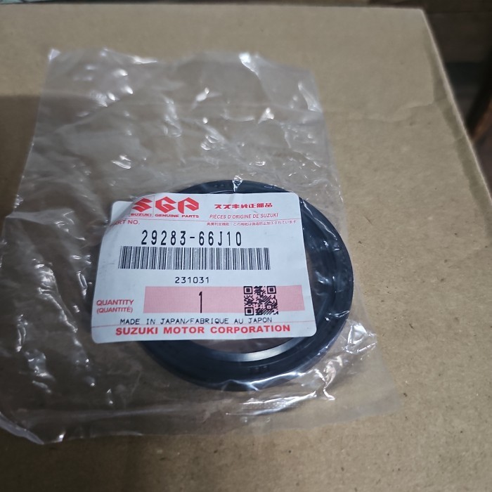 seal buntut presneling grand vitara