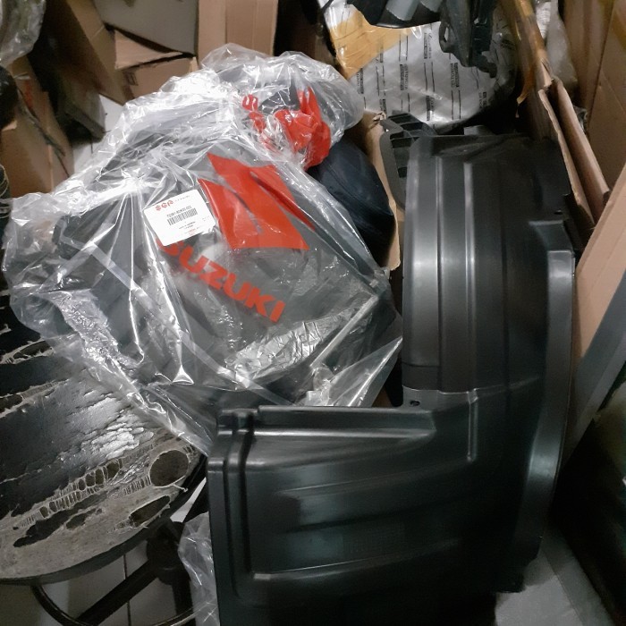 liner fender suzuki apv or apv arena