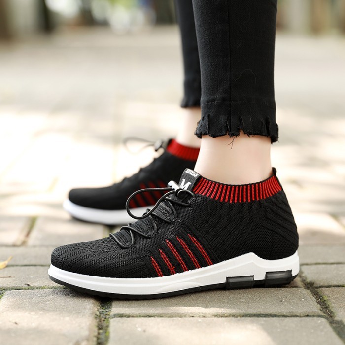 Leedoo Sepatu Sneakers Pria Kerja Kasual Sepatu Slip On Pria MR102