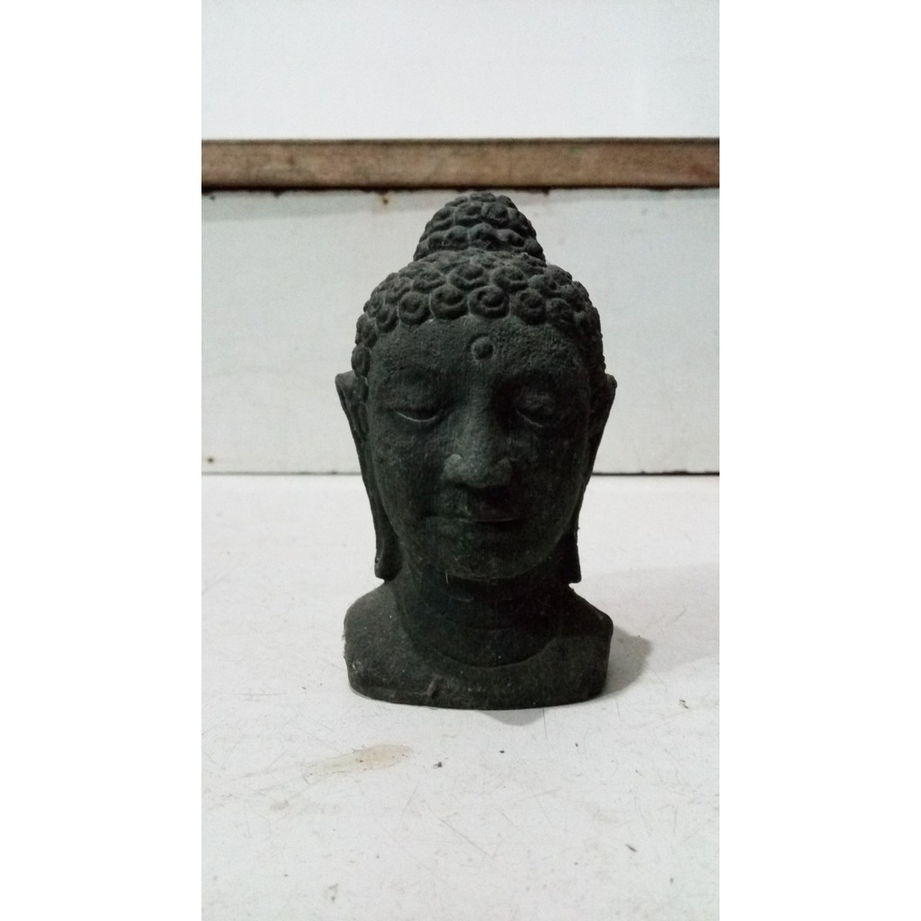 PATUNG KEPALA BUDHA