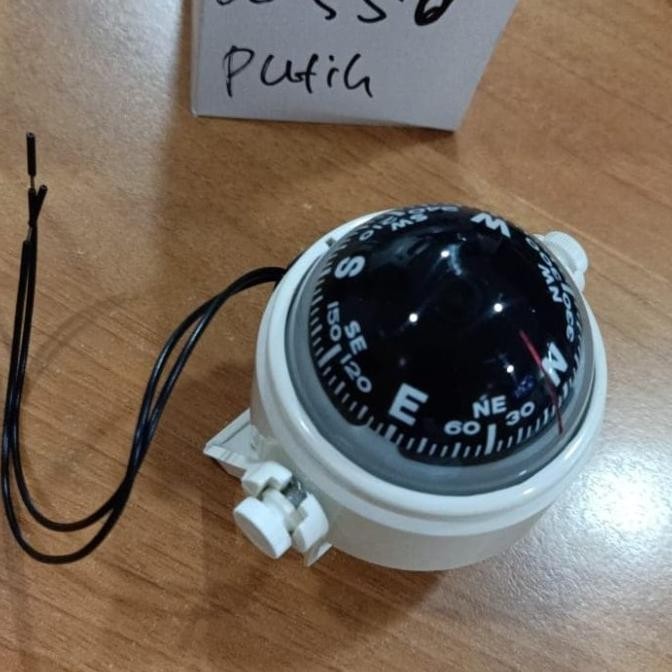 Kompas Penunjuk Arah Mata Angin Dashboard Mobil dengan Lampu