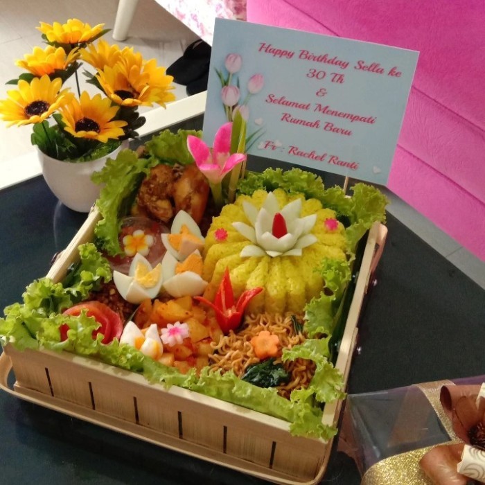 

Hampers Nasi Kuning Terlaris