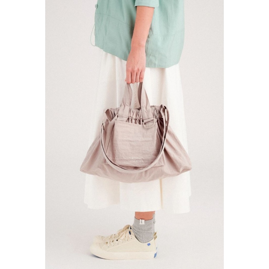 (READY) BEYOND THE VINES BTV M DUMPLING BAG