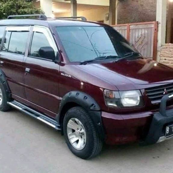 Over Fender Mitsubishi Kuda