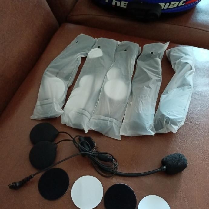 Speaker Freedconn R1 plus hard mic speaker HD freedconn Terlaris