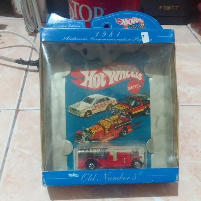 hot wheels old number 5 30th 10a7