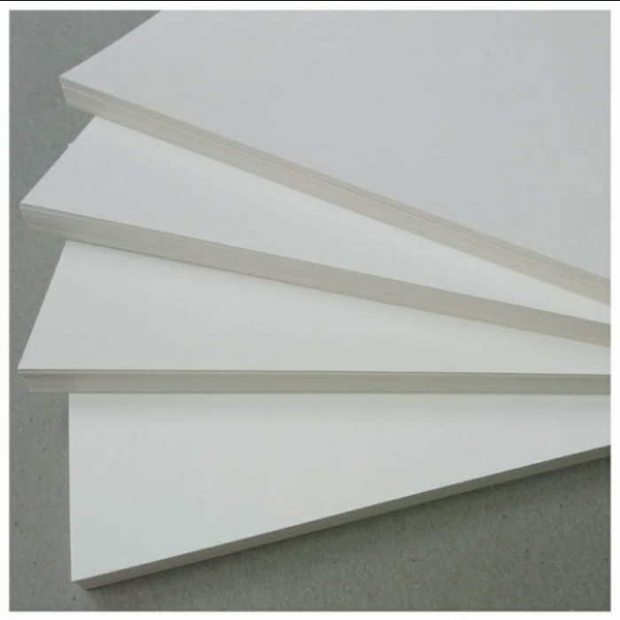 

1 RIM KERTAS IVORY 250 GR UKURAN PLANO / 65 CM X 100 CM
