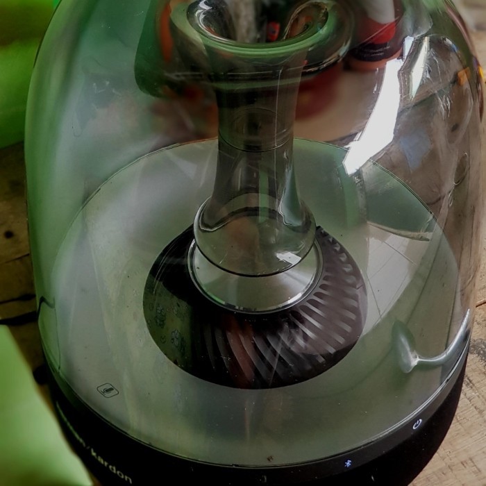 

harman karton aura 2