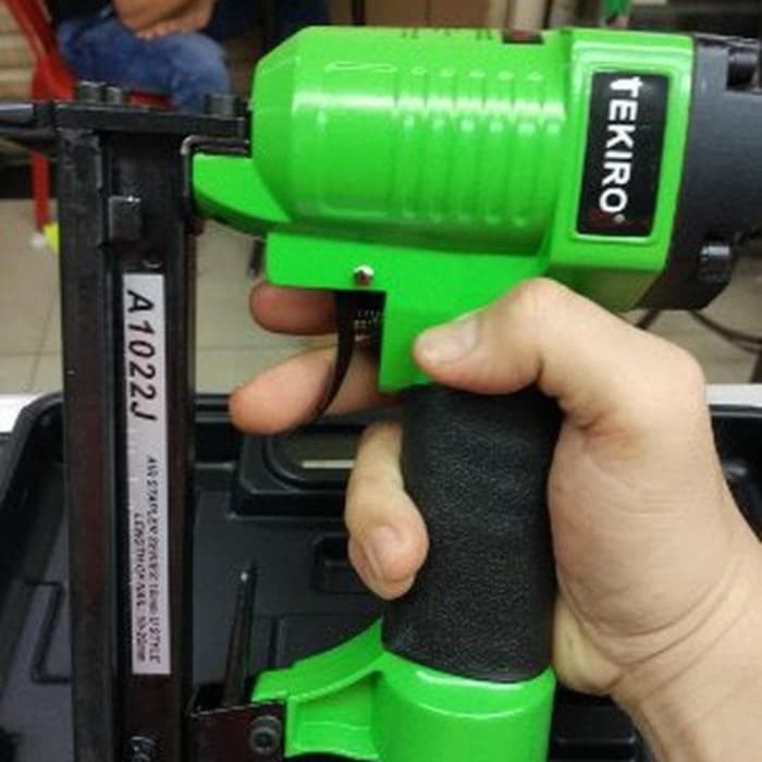 

TEKIRO air stapler A1022J alat tembak staples with angin ukuran 10 -30