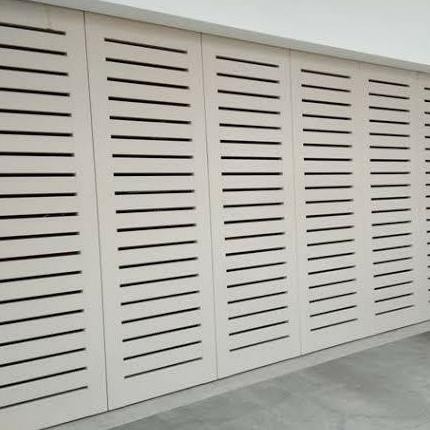 Pintu Garasi Besi Minimalis