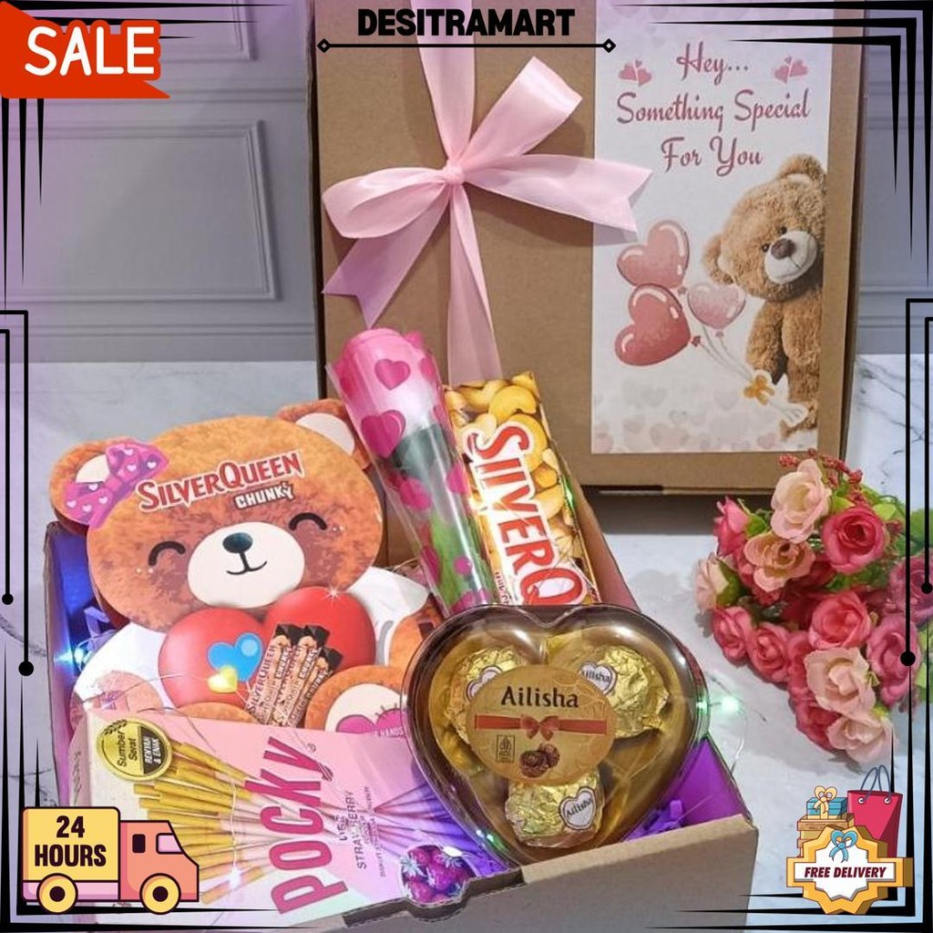 

Silverqueen Beruang Kado Valentine / Kado Ulang Tahun / Hadiah Ulang Tahun / Hadiah Valentine / Kado Pacar / Kado Wisuda / Coklat Valentine / Bunga Valentine D Promo 2.2