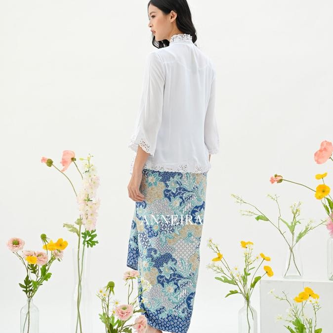 Sale Kebaya Putih Modern Lengan Panjang (Aini)