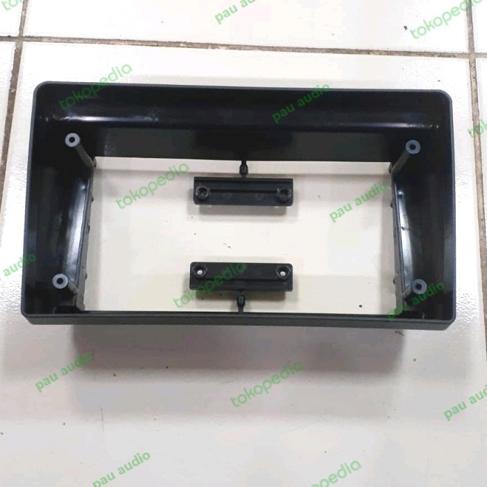 list frame head unit android 9 inch Grand max/Luxio