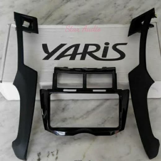 Frame head unit tv mobil Yaris 2008 - 2012