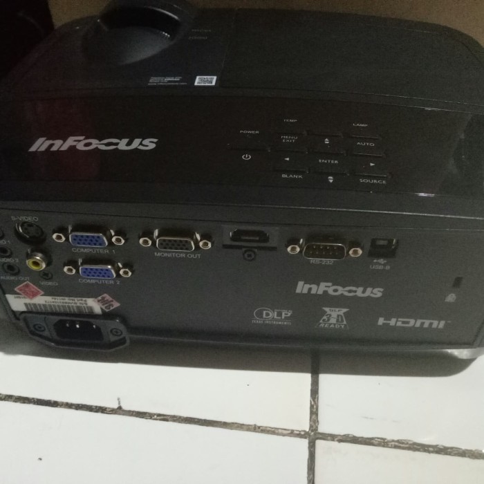 Proyektor Infocus IN114X