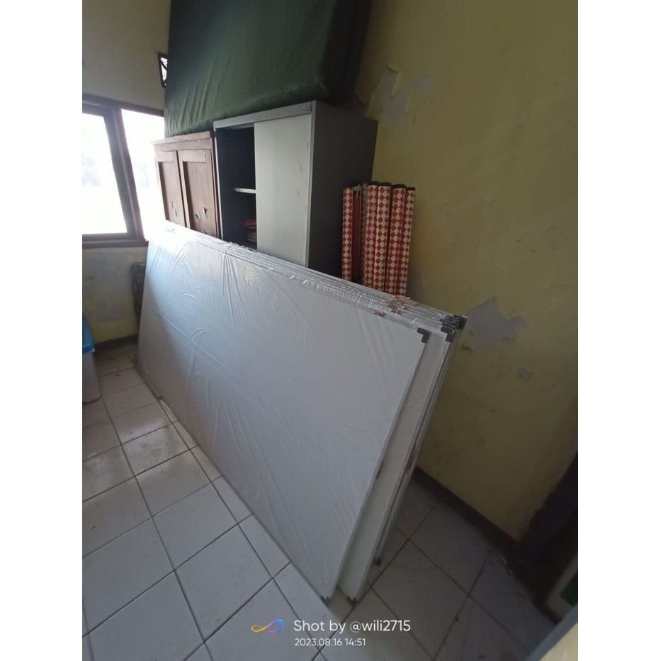 

Whiteboard papan tulis 180 x 120