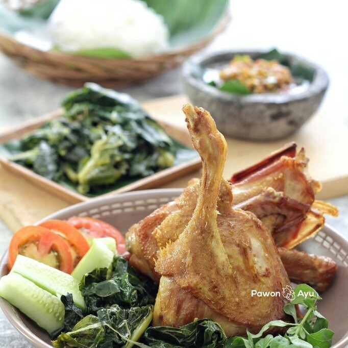

Bebek Ungkep Frozen Kartasura Pawon Ayu