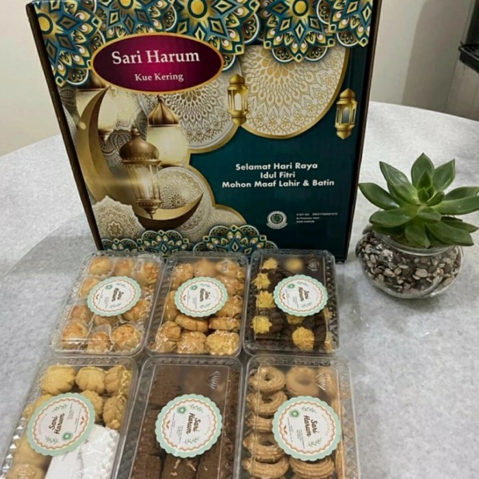 

PAKET KUE KERING 6 TOPLES DIAMOND SARI HARUM - KUE LEBARAN