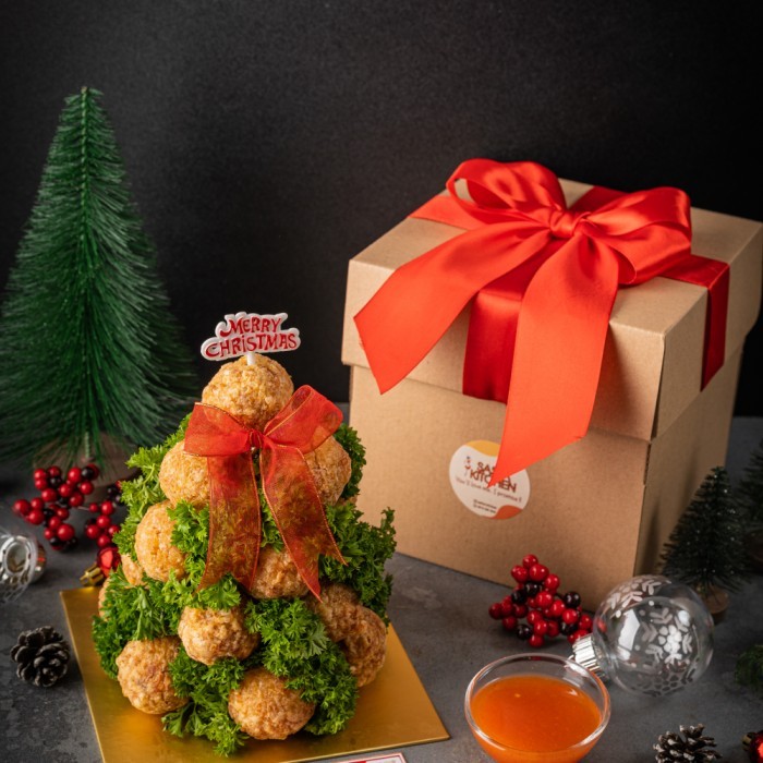 

Hampers Natal Christmas Ball Tree/ Hadiah Natal/ Christmas